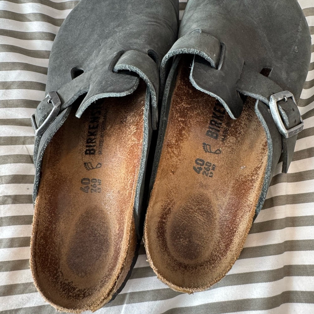 Birkenstock Black Clogs - Picture 5 of 5